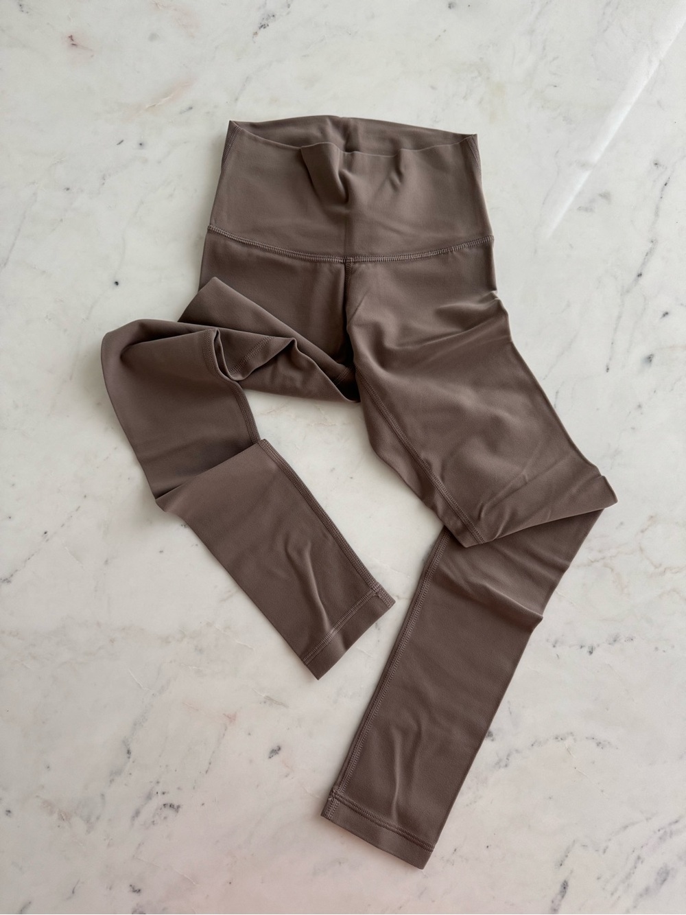 Aritzia TnaBUTTER Atmosphere Hi-Rise Leggings in Taupe - 2XS